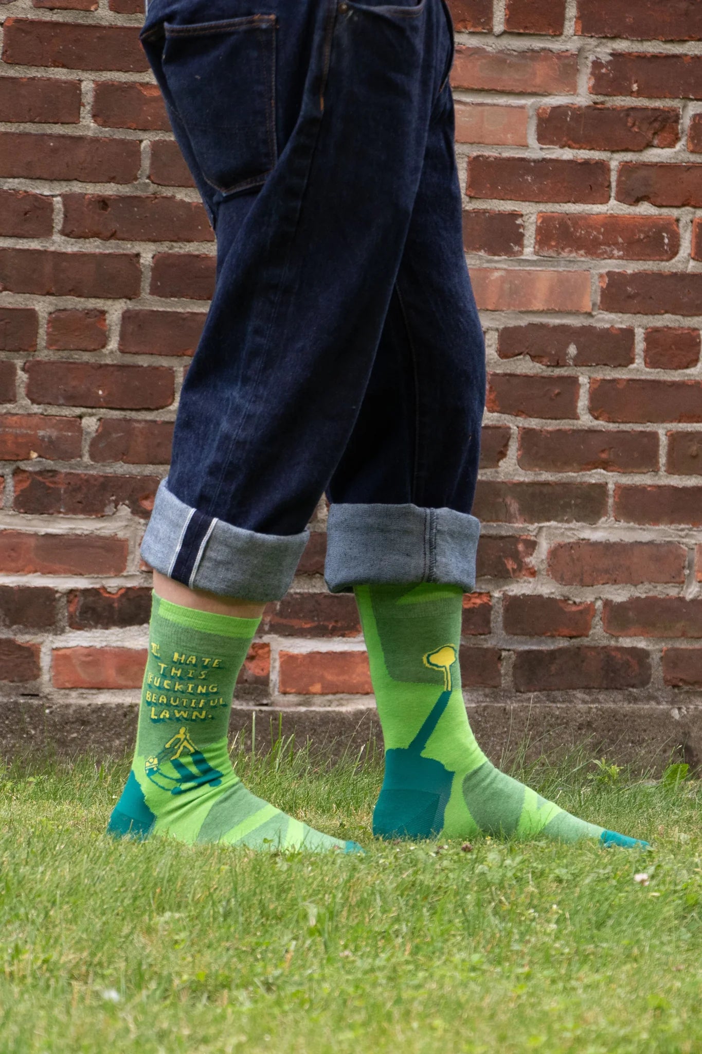 Image of I Hate This Fucking Beautiful Lawn Men's Crew Socks