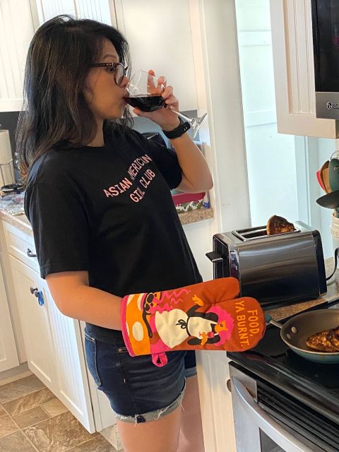 Blueq "Food, Ya Burnt." Oven Mitt