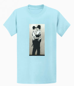 Image of Banksy T-shirt - Kissing Coppers