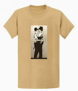 Image of Banksy T-shirt - Kissing Coppers