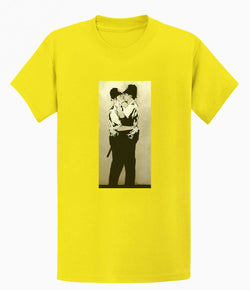 Image of Banksy T-shirt - Kissing Coppers