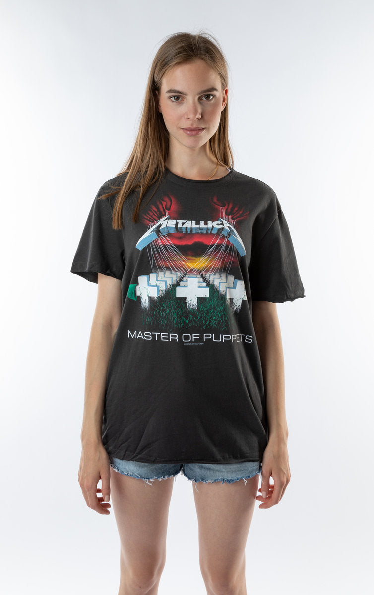 Metallica T-Shirt - Master Of Puppets, Charcoal