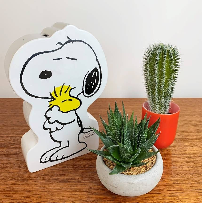 Image of SNOOPY HUG MONEY BOX - LARGE