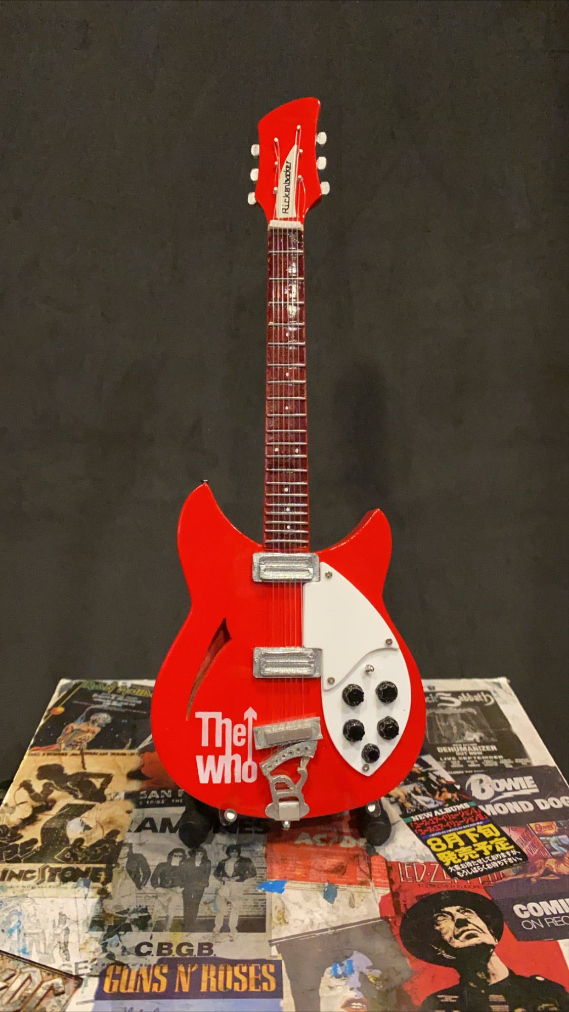 Image of The Who Pete Townshend Miniature Guitar